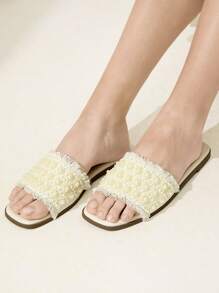 CUCCOO CHICEST 女士时尚珍珠串珠花朵编织平底凉鞋，优雅百搭，适合度假 - 米色 - 查看 6