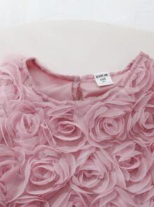 SHEIN Parte superior sin mangas estilo francés para niñas con nueva estampado de rosas en 3D