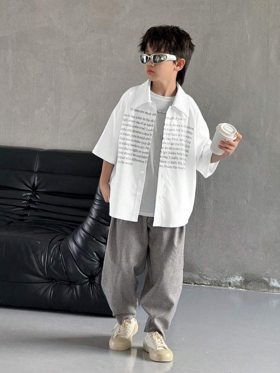 2 Stücke/Set Tween-Jungen Lässig Koreanischer Stil Buchstaben- und Grafik Muster Kurzarm Hemd und weite 7/8 Hose Set