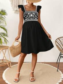 SHEIN Vestido para maternidad con estampado de plantas, de cuello cuadrado y mangas cortas, para vacaciones