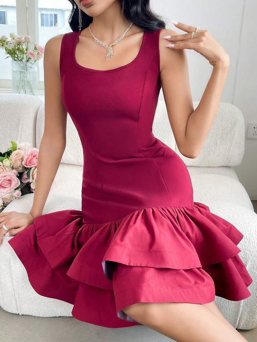 Modelyn Women Solid Color Strap Short Dress, Minimalist & Fashionable, Suitable For Summer Dresses For Wedding Event - Burgundy - View 1