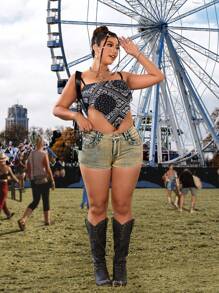 SHEIN ICON Plus Size Studded Distressed Slim Fit Super Short Denim Shorts - Blue - View 6