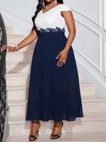 SHEIN Lady Spring And Summer Elegant Commuting Office Colorful Knitted V Neck Flared Exaggerated Ruffle Long Short Sleeve Plus Size Dresses Festival Outfits Office Outfits For Women Business Casual Woman Summer Dresses Summer Outfits For Women Summer Dresses For Women - Multicolor - View 4