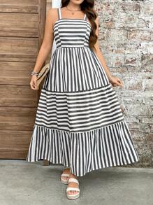 SHEIN LUNE Große Größen Schwarz & Weiß gestreiftes Patchwork Trägerkleid, Boho Oster-Outfit, Frauen Land-Konzert-Outfit, Abschlussfeier-Outfit, Sommer-Outfits für Frauen, Brunch-Outfits für Frauen, Muttertags-Kirchenoutfits für Frauen