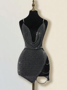 SHEIN ICON Vestido mini con cuello en V exagerado, decoración de piedras rhinestone, espalda descubierta con criss-cross y abertura alta en la falda - Negro - Ver 4