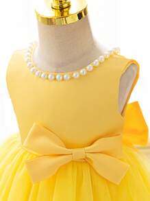 SHEIN Glamorique Kids Vestido de fiesta de tul de Princesa de Navidad para niña, vestido de niña de las flores para concurso, vestido de bola pomposo rosa, vestido de fiesta de princesa blanco con escote de pico y gran lazo