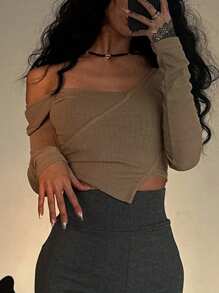 DAZY Damen T-Shirt mit quadratischem Ausschnitt, Off-Shoulder Design und kurzen Glockenärmeln, Y2K Streetwear Langarm Damen Oberteil