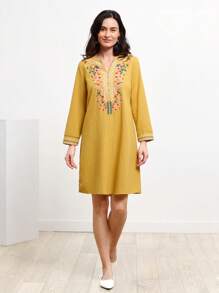 Miaspire 花卉刺繡缺口領洋裝