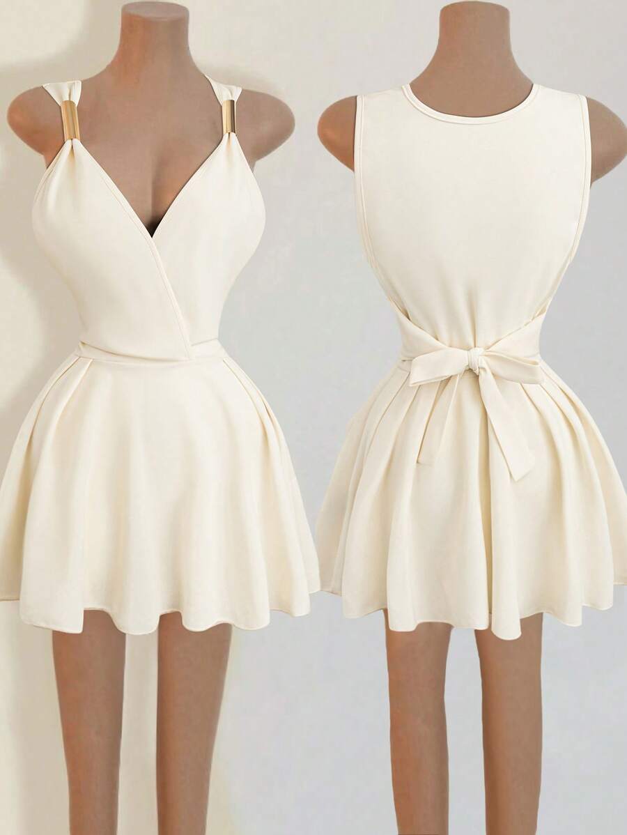 Zolique 女士性感十字领金属扣装饰褶皱露背系带褶皱下摆迷你连衣裙