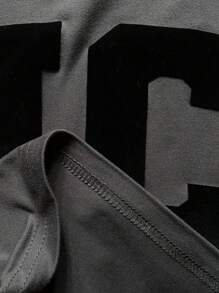 Manfinity EMRG Herren Oversize-Passform Rundhals T-Shirt mit Buchstaben-Flockdruck und Kurzarm - Dunkelgrau - Übersicht 5