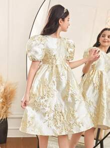 SHEIN Vestido de punto de manga corta con cuello redondo y estampado jacquard para niñas preadolescentes de estilo casual