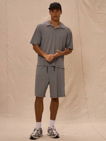 Musero 抽绳腰带纹理短裤，仅限春夏复活节