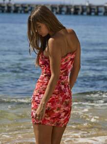 Aralina Gaun Mini Musim Panas Bodycon Tanpa Tali dengan Motif Bunga dan Detail Ruffle Kerut - Merah - View 2