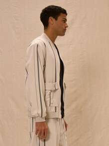 Musero 条纹前袋细节，袖口收紧的飞行员夹克（仅限一件） - 米色 - 查看 2