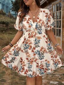 SHEIN LUNE Robe d'été élégante à imprimé floral, col V et volant à l'ourlet, grande taille