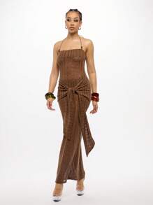 SUMWON WOMEN Đầm maxi ôm sát dệt kim kiểu thang, cổ yếm, thắt dây bên hông, hoàn hảo cho các sự kiện và tiệc tối, thiết kế họa tiết gân. - màu nâu - Xem 4