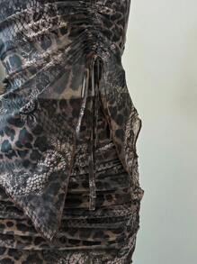 SHEIN EZwear Women's Snake Skin Print Knit Tube Top And Skirt 2 Pieces Set - Brown - View 3