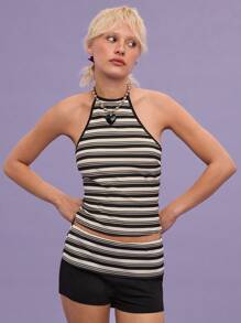 COUREZ Shorts cortos de rayas con cintura plegable negra de costilla, estilo Y2K para calle, casual y festivales de música vintage - Negro - Ver 5