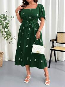 SHEIN Clasi Vestido casual de talla grande para mujer con cuello cuadrado, cintura elástica y estampado floral con mangas farol - Verde Oscuro - Ver 4