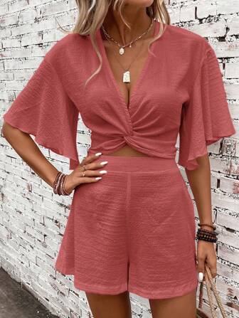 SHEIN Clasi Zweiteiliges Set mit Crop Top mit Schmetterlingsärmeln und Twistdetail und Shorts
