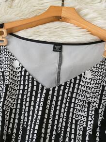 SHEIN LUNE Plus Size Women Front Graphic Print Decor V-Neck Camisole, Solid Color Back, Suitable For Summer - Multicolor - View 4