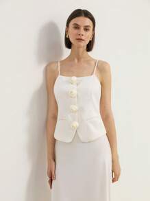 BELROSIE Minimalist Romantic Rose Decor Women's Slim Fit Sleeveless Crop Spaghetti Strap Top With Square Neckline Elegant FashionableOld Money Style - Beige - View 3