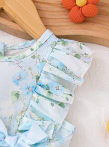 SHEIN 婴儿/幼儿女孩甜美可爱宽松舒适编织花卉图案蝴蝶结前褶边袖粉色休闲连衣裙，春夏新品