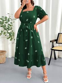 SHEIN Clasi Vestido casual de talla grande para mujer con cuello cuadrado, cintura elástica y estampado floral con mangas farol - Verde Oscuro - Ver 3