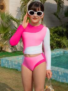 Conjunto de tankini informal para niña preadolescente con top de manga larga de cuello redondo y shorts de baño de color contrastante