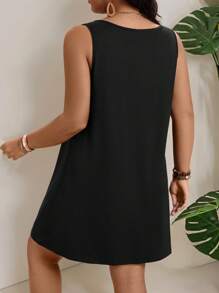 SHEIN Clasi Plus Size Women Solid Color Rhinestone Decor Sleeveless Casual Bodycon Dress - Black - View 2