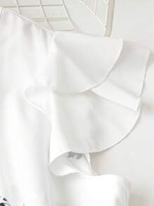 SHEIN LUNE 大码女式优雅百搭休闲白衬衫，采用可爱图案面料和双喇叭袖设计，适合通勤、春夏秋季 - 白色 - 查看 4