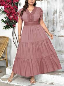 SHEIN Privé Plus Size Elegant Lace Insert V-Neck Loose Long Swing A-Line Short Sleeve Dress,Flowy Dress - Dusty Pink - View 7