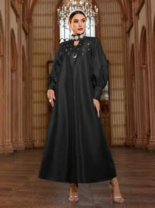 Al Najma 女士优雅长袖土耳其和阿拉伯传统长裙，带水钻锁孔领口细节 - 黑色 - 查看 6