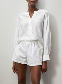 Lumivelle Áo sơ mi dài tay cổ chữ V rộng rãi, đơn giản, có vạt nửa - trắng - Xem 3