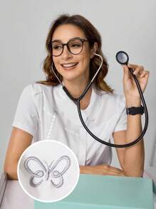 TaskEZ Pijama médico de estilo bordado de mariposa con múltiples bolsillos - Blanco - Ver 2