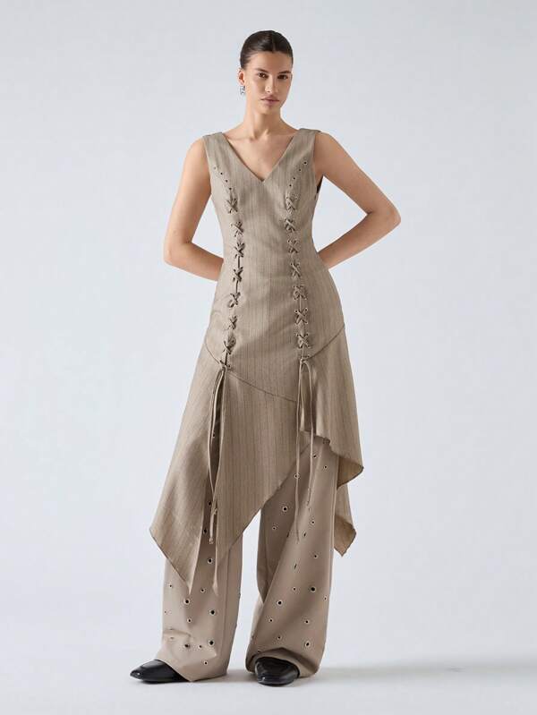 LYSMO 女式条纹无袖中长连衣裙，采用孔眼细节和系带设计，时尚前卫，复古前卫