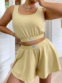 Flirla Conjunto de moda de 2 peças: top de colete de gola quadrada e mini saia de malha - Amarelo - Ver 1