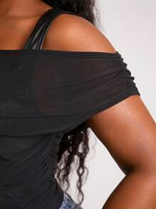 SHEIN SXY 大码女式时尚街头时尚修身弹力涂层皮革和网眼分层褶皱短 T 恤，适合日常穿着、西部装、邮轮装、音乐节、音乐会、狂欢派对、海滩度假、约会之夜、生日、单身派对、俱乐部、可爱、休闲、购物、街头服饰、外出，易于搭配且看起来苗条，凸显身材，修饰身材 - 黑色 - 查看 7