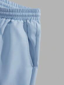 Manfinity RSRT Tropical Beach Blue Color Block Vacation Print Slim Fit Men's White Knit Shirt & Blue Woven Shorts Set - Multicolor - View 5