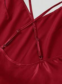 加大码优雅纯色仿丝无袖连衣裙，度假风