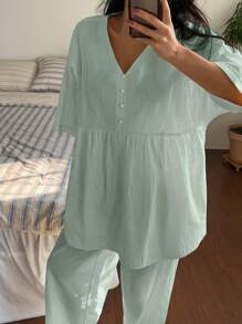 DAZY Bộ đồ ngủ nữ mặc nhà cổ chữ V màu trơn tối giản viền bèo nhún - màu xanh lá - Xem 4