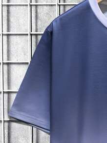 Manfinity Homme Zestaw męski plus size z krótkim rękawem i nadrukiem literowym składający się z koszulki i spodenek