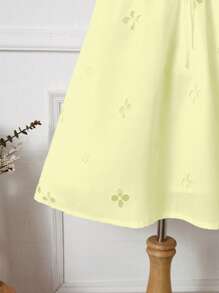 SHEIN Unity Váy ngắn đi nghỉ cổ vuông xếp ly buộc phía trước khoét sâu thêu hoa - Màu vàng - Xem 4