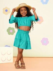 Conjunto de 2 piezas para niña joven con top de hombros descubiertos de manga abullonada y falda mini en color sólido