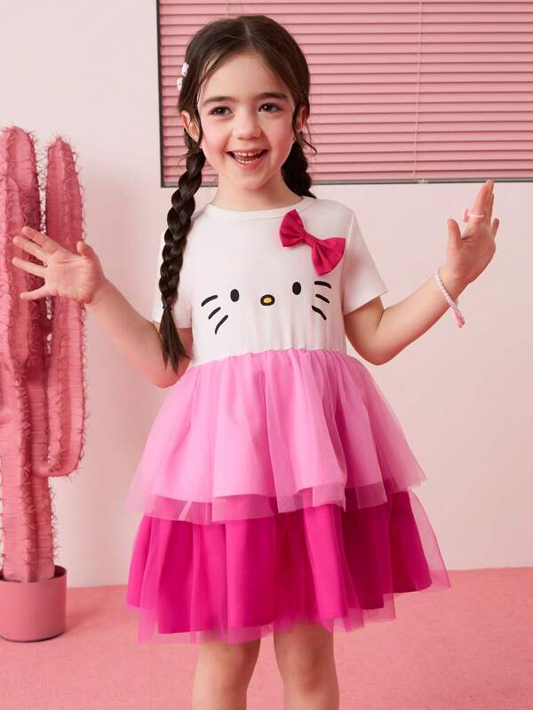HELLO KITTY AND FRIENDS | SHEIN 年轻女孩卡通印花短袖拼色网眼荷叶边下摆甜美休闲公主裙