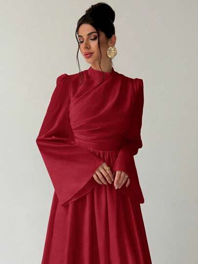 SHEIN Privé 大码优雅日常简约时尚浪漫迷人通勤舞会盛典约会褶皱喇叭袖收腰飘逸长裙女式春秋季