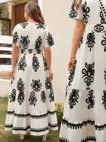 SHEIN LUNE Vestido estampado de talla grande, estilo informal de vacaciones y atuendos de verano para mujer, atuendos de vacaciones para mujer, atuendos de festival rave, vestido bohemio/bohemio para mujer, atuendo de concierto, vestidos blancos para mujer