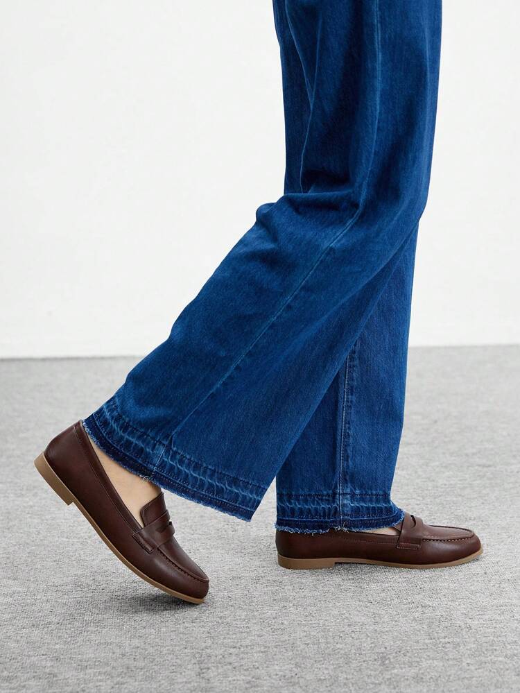 CUCCOO BIZCHIC Women's Round Toe Flat Casual Loafers, Classic Simple Comfortable Slip-On Shoes For Commuting, Work And Daily Wear For Christmas Spring Shoes