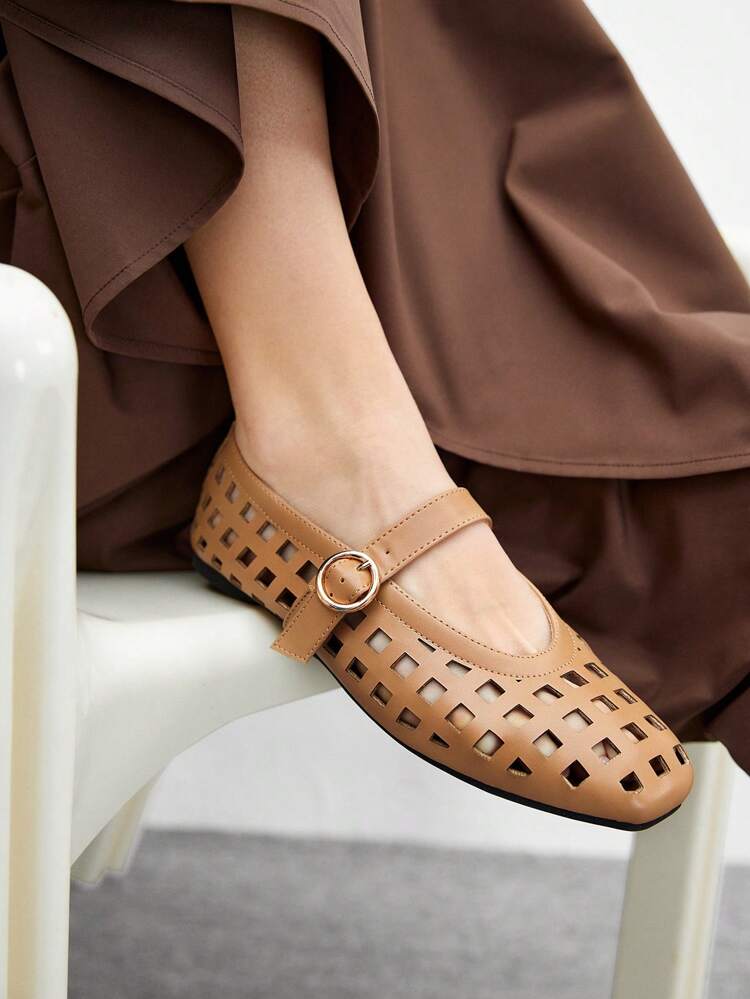 CUCCOO BIZCHIC Ladies Spring And Summer New Laser Hollow Ballet Shoes Breathable Metal Buckle Word With Mary Jane Low Vamp Shoes Brown Square Toe Flat Shoes, Temperament Versatile Elegant Fairy Light And Comfortable High-End Sandals Spring Shoes