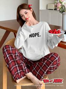 TOM AND JERRY X DAZY Letter Graphic Print Loose Long Sleeve Top And Check Pattern Straight Loose Pajama Pants 2pcs Sleepwear Set - White - View 5